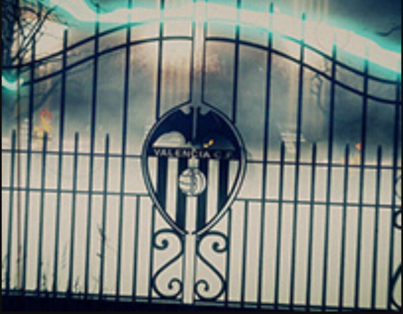 numero12vcf's tweet photo. Feliz Halloween valencianistas. Esta noche debe ser una "pesadilla" para el Depor #VCFdepor #AmuntValencia https://t.co/DsFUqBcpTE