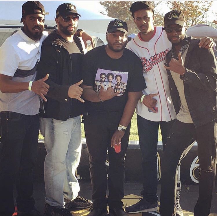 DrKLClemons's tweet image. Marcus got a lil chunky 😂 RT @free_yourmind09: #NSU #Spring11 #EPi #NYTHC #itsjustdifferent