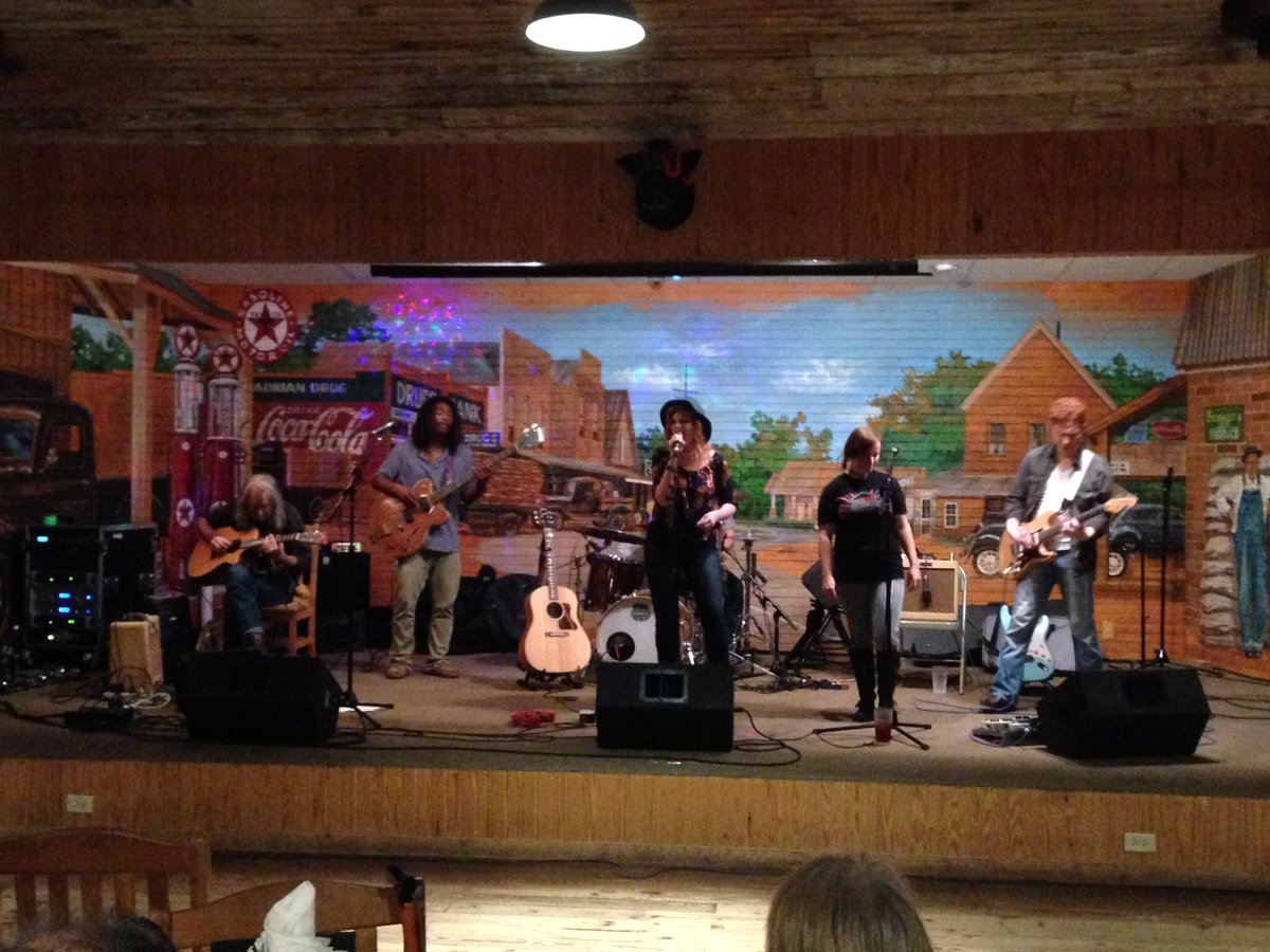 TheBackHandBand's tweet photo. Another great weekend of gigs! Thanks to everyone who came out to see us. #LiveMusic #TexasMusic #SupportLocal https://t.co/YgpoDqNhmi
