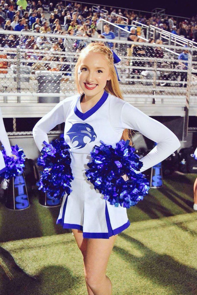 Congrats to <a href="/Bobcatcheer/">BOBCAT CHEER</a> cheerleader of the week @kennedycampos__ 💙🎀💙