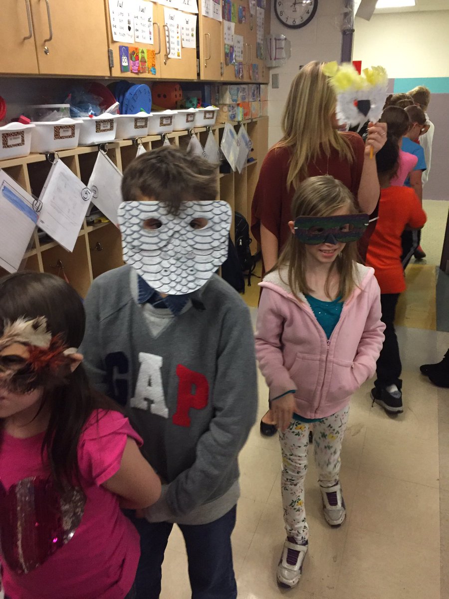 MrsBossHM's tweet photo. It's a MASKerade parade! #hmstem https://t.co/9VdaS6DcBM