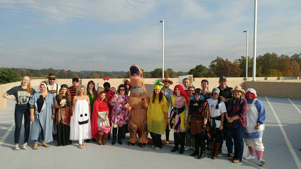 joni_lynne's tweet photo. Happy Halloween from TVCO! #HappyHalloween #ScrippsNetworksInteractive #sni https://t.co/MoUiZ1S4Pq