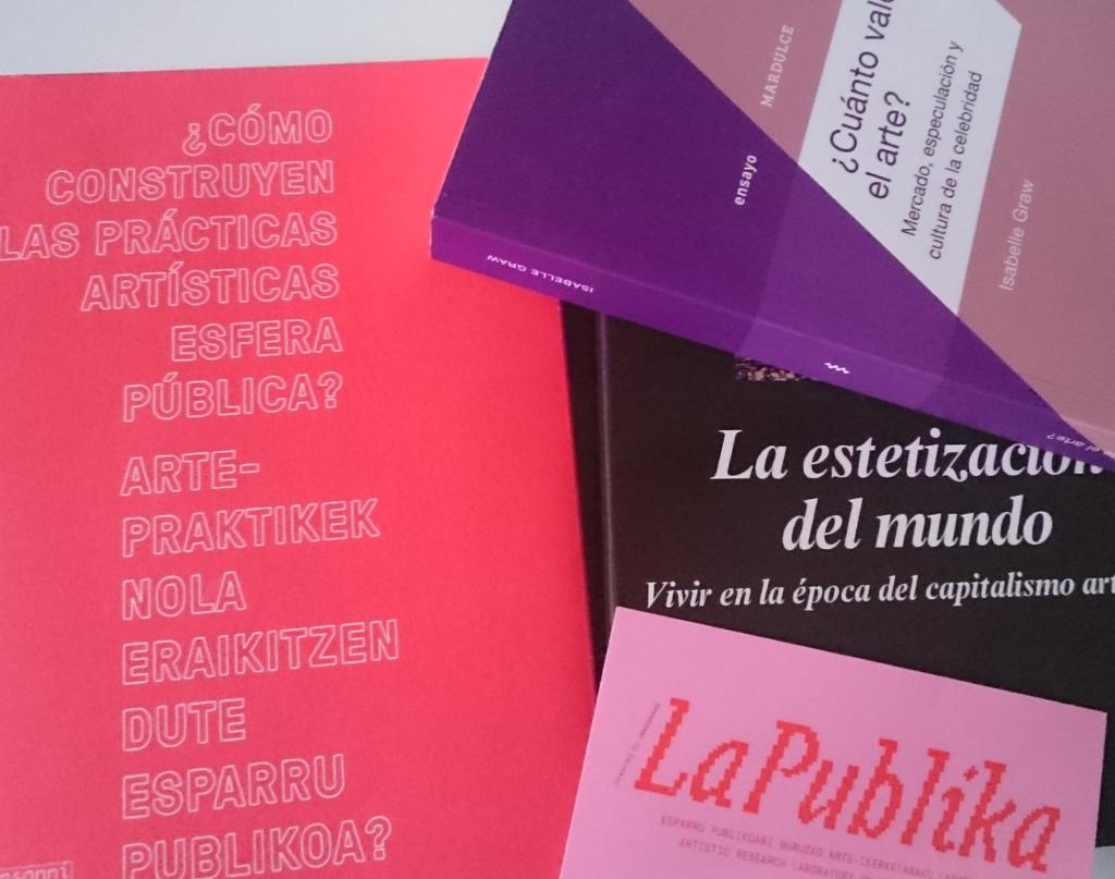 reinohueco's tweet photo. Pensar el feminismo creativo, en @SangreFucsia y con @LaPublika. Aquí parte de la bibliografía. En breve, el audio. https://t.co/6cRKcWGwrD