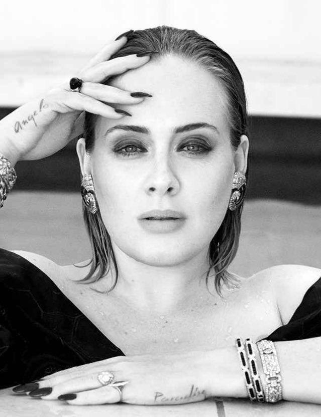 AdeleStuffDaily's tweet image. Adele the Queen of Hearts @VanityFair 
Photograph by: Tom Munro
Styled by: Gaelle Paul