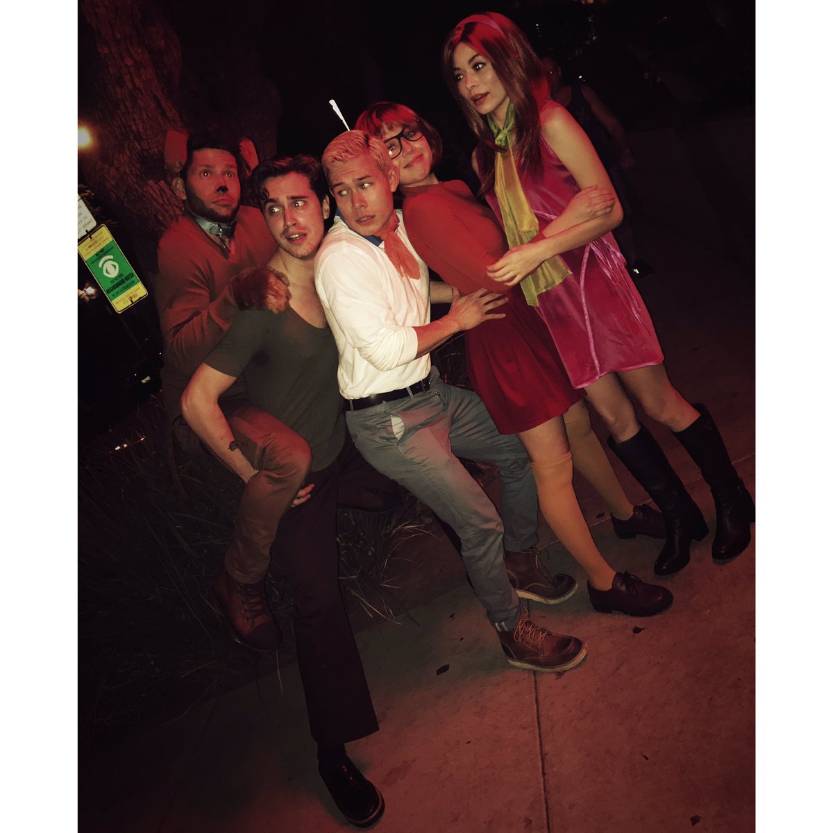 ryanmcccartan's tweet photo. Meddling kids 👻 https://t.co/FgW7IAz25w