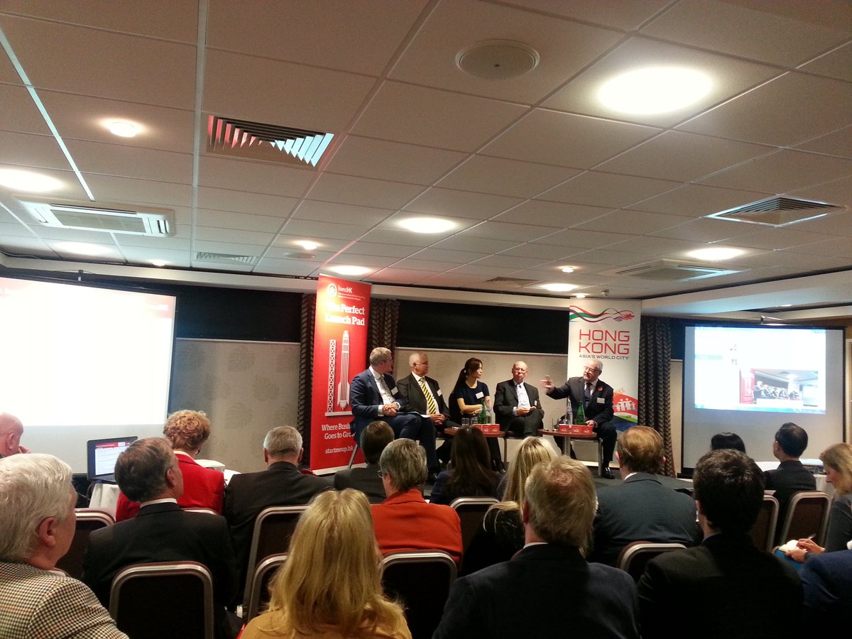InvestHK_LDN's tweet photo. #Business matching services of @HKTDCLONDON assists #UK companies to find the right partner in #HK by @DavidMarsdenTDC at #DBinHKNEast. https://t.co/B7DXY1noGn