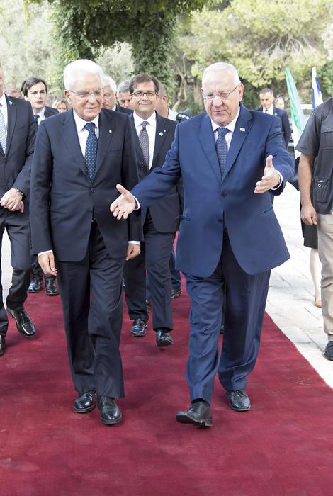 amendolaenzo's tweet photo. Gerusalemme. Visita Ufficiale del Presidente della Repubblica Sergio Mattarella in Israele e Palestina @ItalyMFA https://t.co/DMtDSFtauc