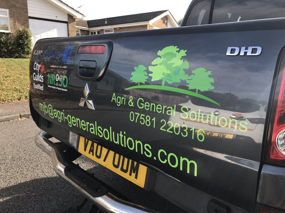 VenomWraps's tweet photo. Nice little truck completed on site this morning for Agri &amp; General Solutions , simple but stands out nicely! #signwrite #vanwrap #wrapping https://t.co/LzRoA1j2Ms