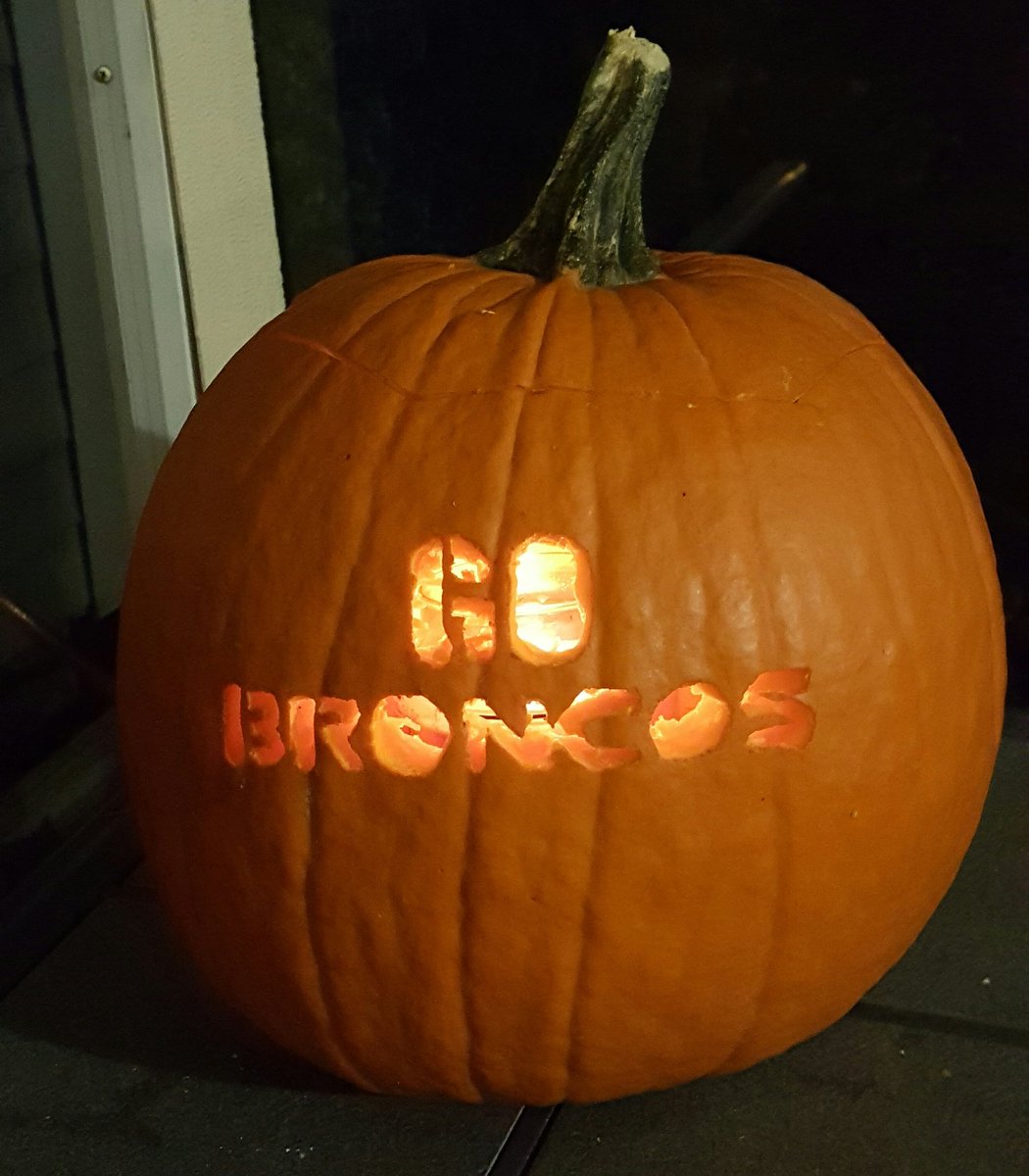 Broncofan7's tweet photo. Happy Halloween... https://t.co/H98s5P19RU
