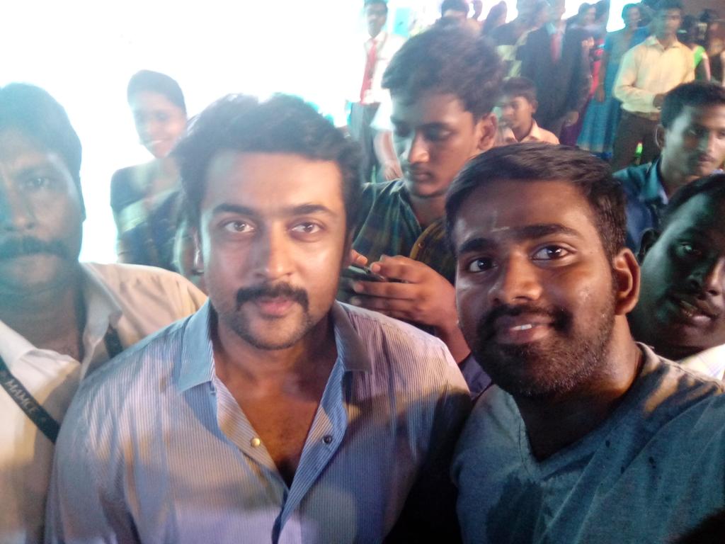 _Bala_Speaks's tweet photo. One of my dream has come true thank u ๐๐๐๐ thalaivaaa @Suriya_offl
#BestMomentsofLife love u ๐๐๐๐ #Suriya @rajsekarpandian https://t.co/Eqae1C4RqQ