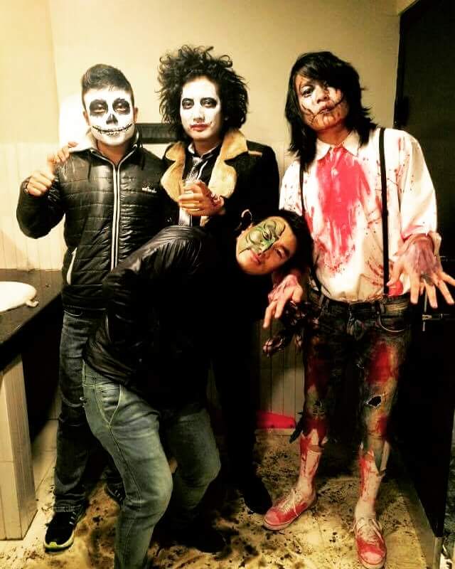 LhadonYeshey's tweet image. Halloween in real life versus snapchat Life!
Nevertheless, Tandin #cool
Where there's heart, there's heat
#HappyHalloween #mysinger