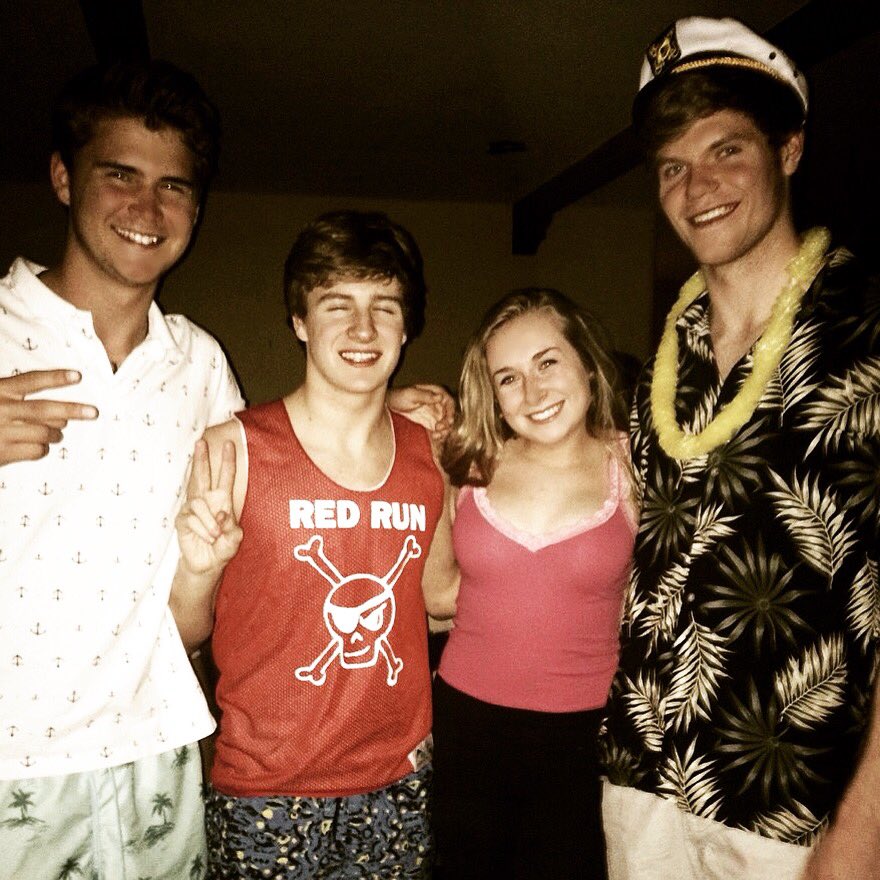 JacobHecker's tweet image. Happy bday @MichaelKunzz live it up and never forget the good ole IB days miss u ♥️✌🏻️