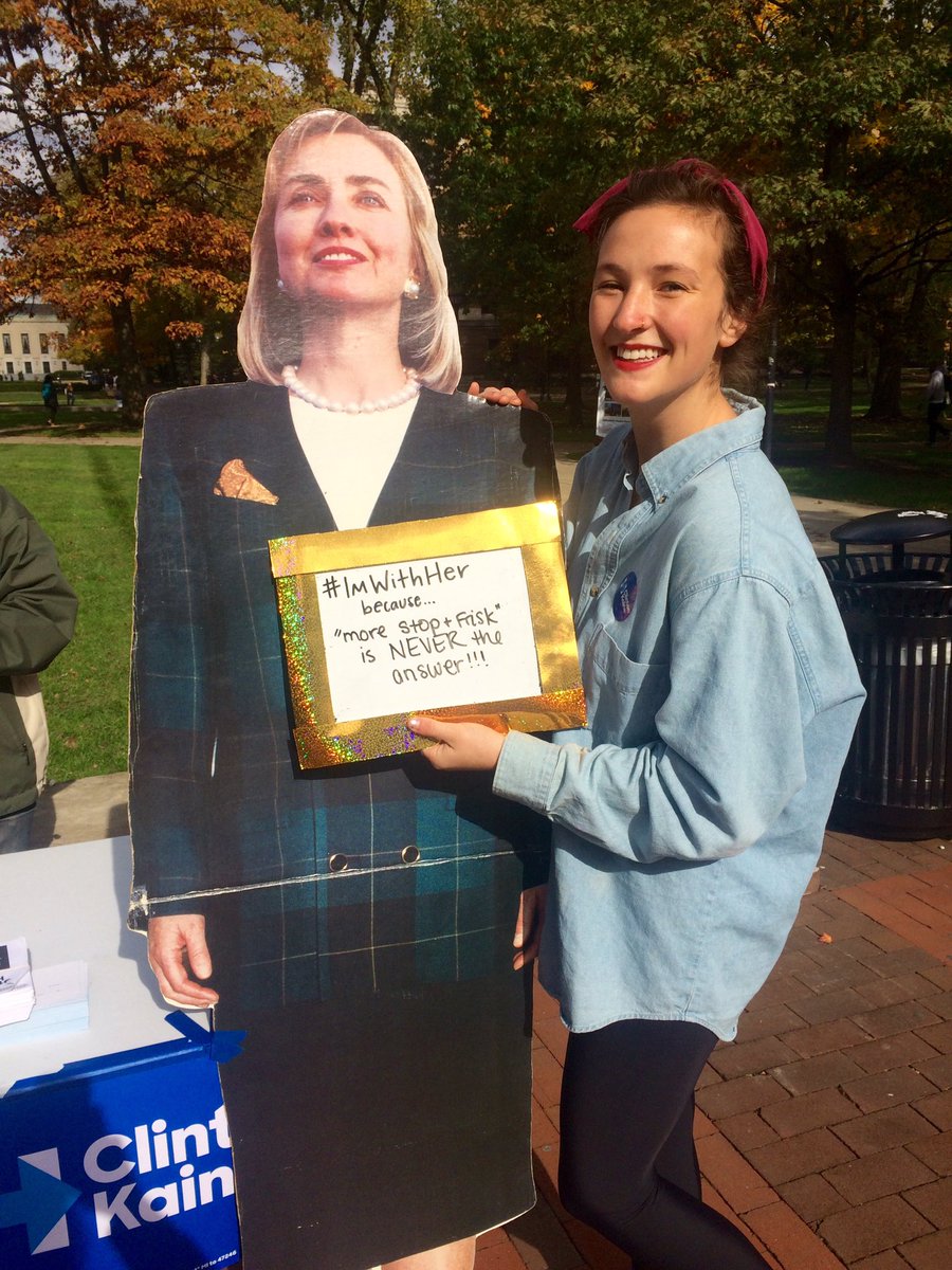 UMichforHillary's tweet photo. Stop by the Diag today until 4 or tomorrow 11-4 &amp; let us know why you're supporting Hillary Clinton! #GoBlueGoHillary #StudentsforHillary https://t.co/zAg2Q48FeC