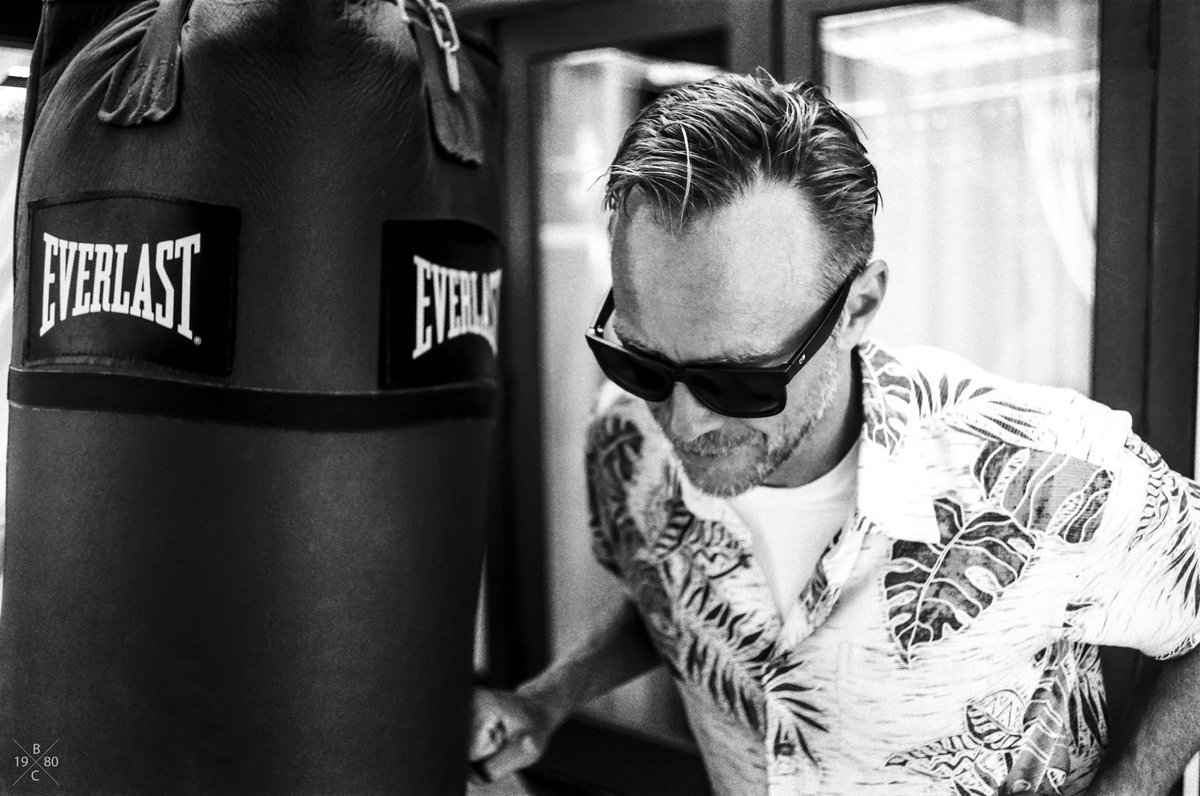 bramski_beat's tweet photo. The Dad #shotbybramskibeat #photography #monochrome #leicam6 #analog #35mm https://t.co/2fEYhmb9aX