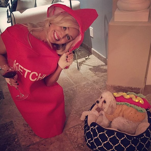 GrillRoom's tweet photo. Plenty of your favorite pros and their families celebrate Halloween by dressing up. Here some of the best photos: https://t.co/peaaAouSdp https://t.co/YrJxPds4OK