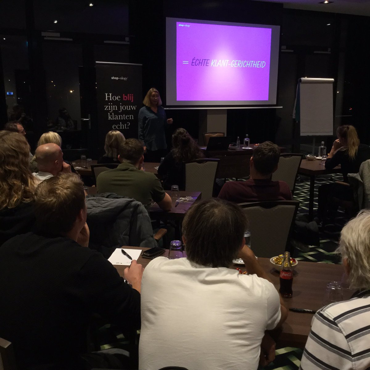 <a href="/aodmarkt/">Alles over de markt</a> <a href="/chantalriedeman/">Chantal Riedeman</a> volle zaal in Oostzaan
Inspiratiesessie voor werknemers en ondernemers Vd markt