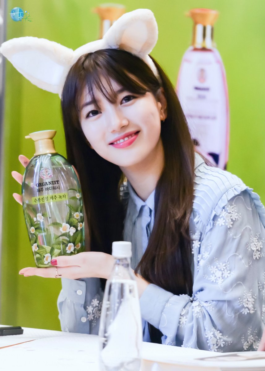 skybeads2's tweet photo. 161030 하남스타필드 PK마트 팬사인회 #수지 (@missA_suzy ) 직찍 by 하늘구슬
#수지 #배수지 #팬사인회 #스타필드 #미스에이 #숮이 https://t.co/G3cn024AbS