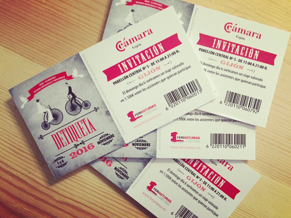 edusuarezfoto's tweet photo. Preparando cosas para la feria de novios #detiqueta2016 en gijon los dias 5 y 6 de noviembre. Os esperamos!!!! https://t.co/072WArci7q