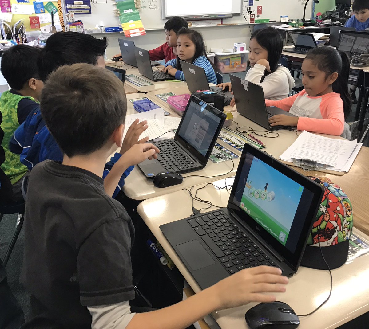 LvuTran's tweet photo. Math is enhanced with Khan Academy, ST Math, ALEXS, and Visnos in Mrs. Reilly's Blended Learning Class @wsdinnovate @andersonroars @LvuTran https://t.co/lJwrLB4E9k