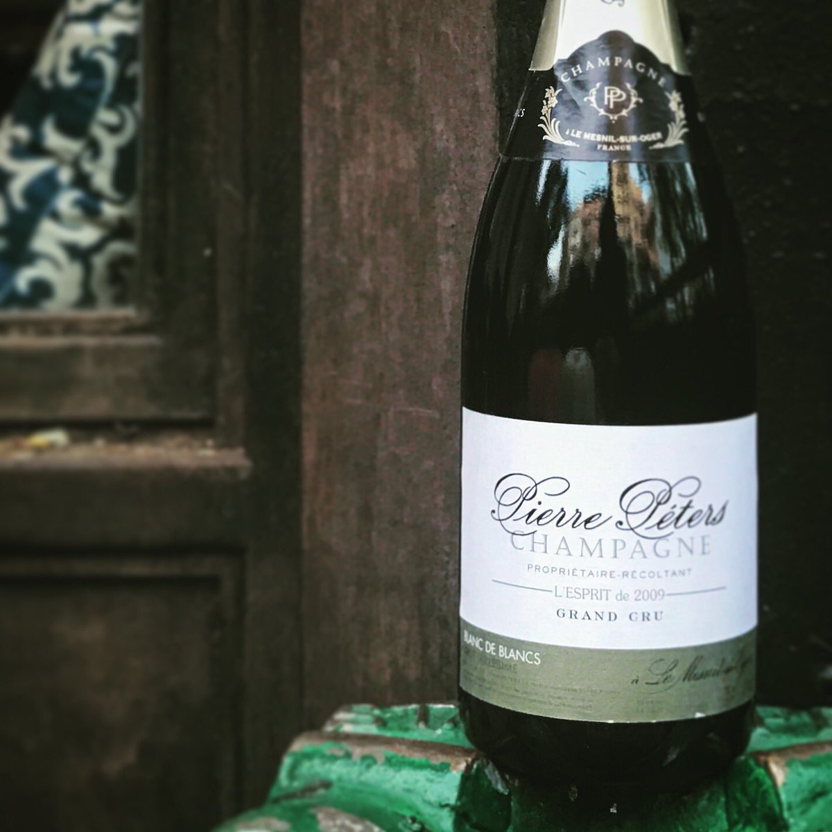 Next up, $11 glasses of Pierre Peters 2009! Starting at 10pm #cellarraid #onebottleonly @pearlandashnyc