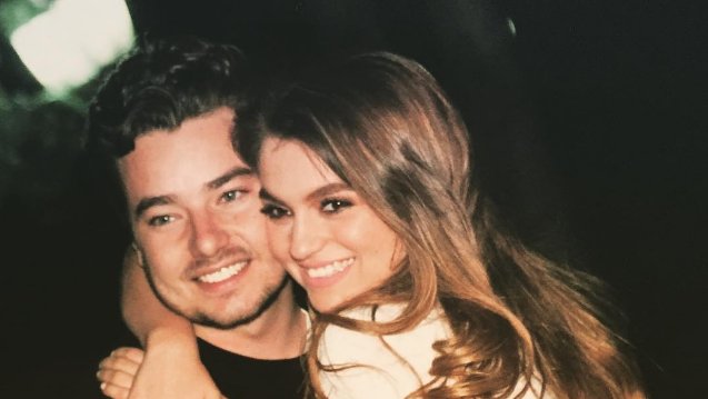 Quien's tweet photo. Sofía Castro celebra su cumpleaños 20 llena de sorpresas de su novio https://t.co/9SZuCg4seq https://t.co/xtTByzZQP6