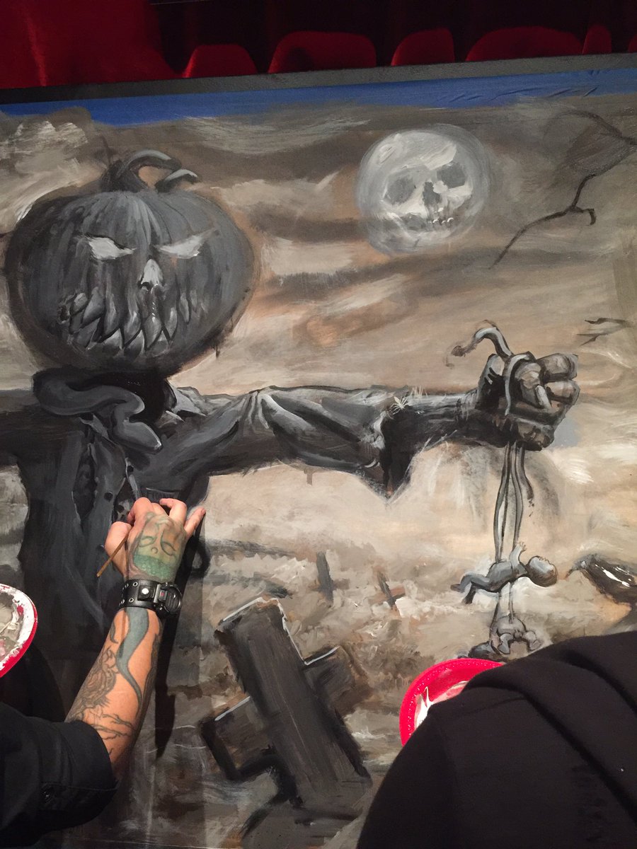 deadredfred's tweet photo. From the opening @LRgallery Saturday. #artfusion #13thhour #lastritesgallery #paulboothgallery https://t.co/oEO6icyP40