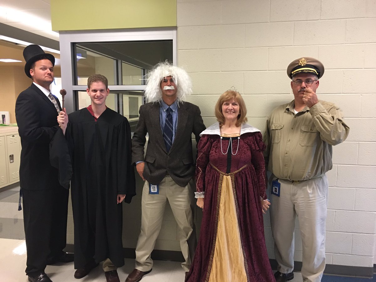 mrsomans's tweet photo. Halloween Spirit in the History Department!!! https://t.co/cRzPjlBuLh