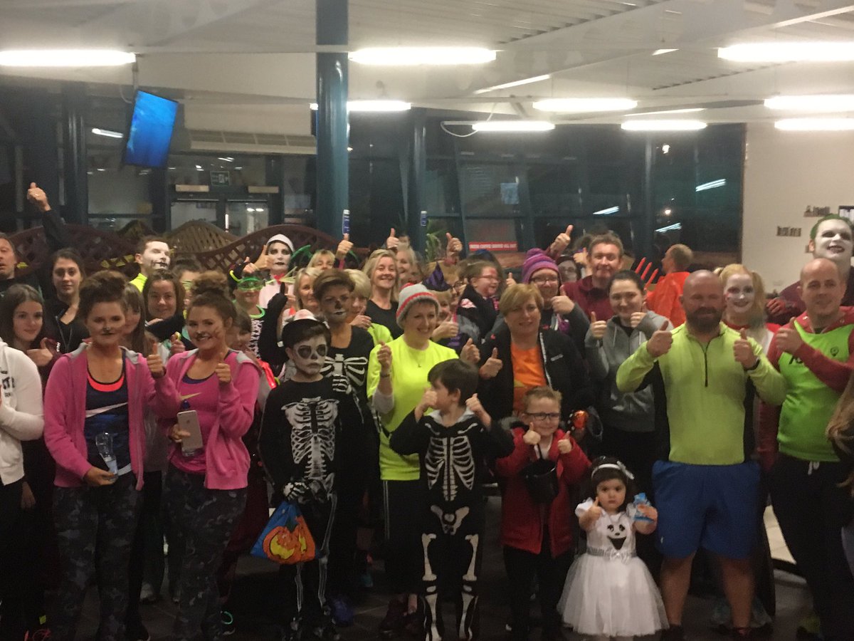 KidneyWales's tweet photo. Runners ready @JW_Training @Hannah3Phillips @runwithuswales thanks for your support @SwpMerthyr https://t.co/O6C0GmAreF