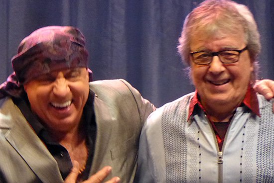 backstreetsmag's tweet image. .@StevieVanZandt at @bill_wyman’s 80th bday gala, playing w/ Bill &amp;amp; Bob Geldof @BluesFestUK backstreets.com/news.html