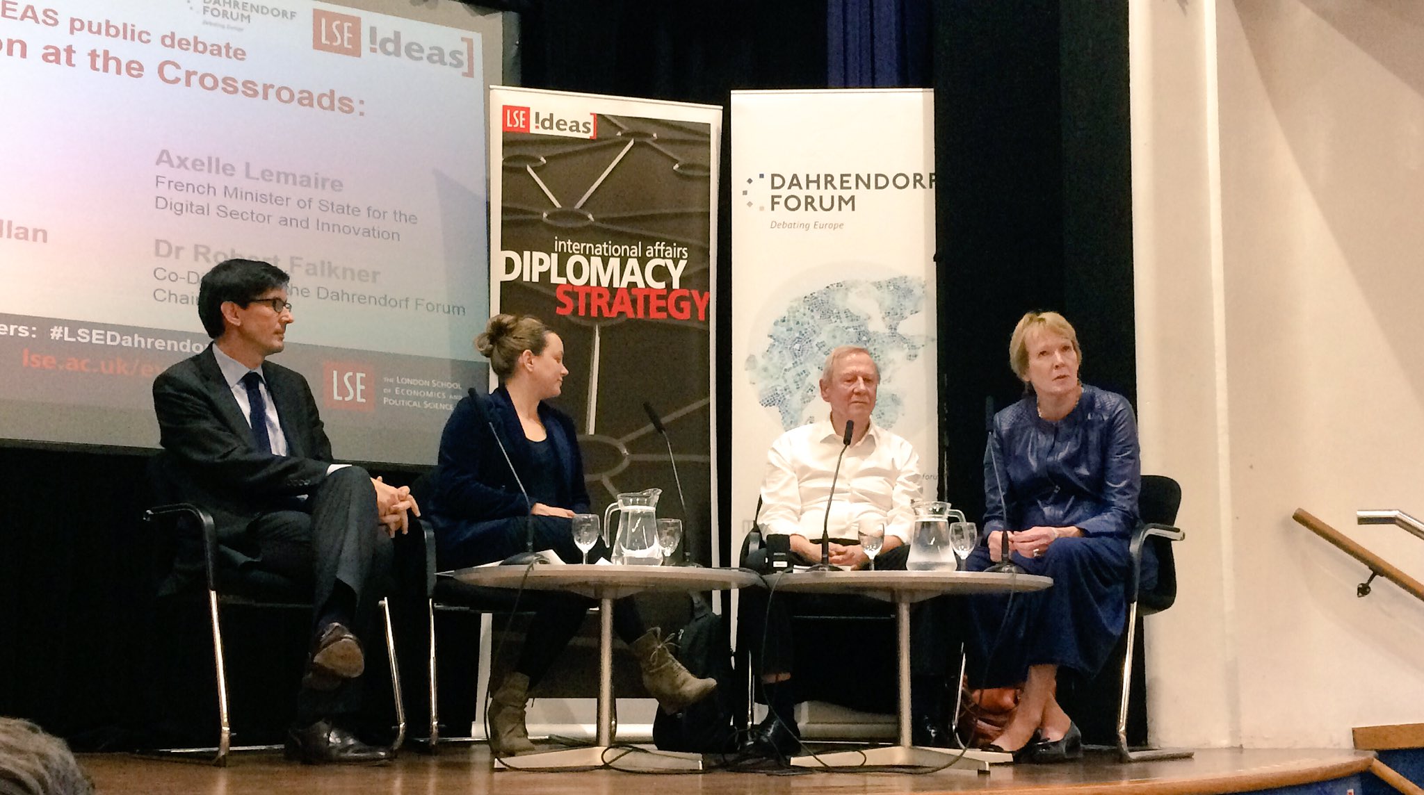 Margaret MacMillan: European history is one of war & struggle - could have been used more in campaign #LSEDahrendorf https://t.co/dNTwu3nWdC https://t.co/S4OblwlMIr
