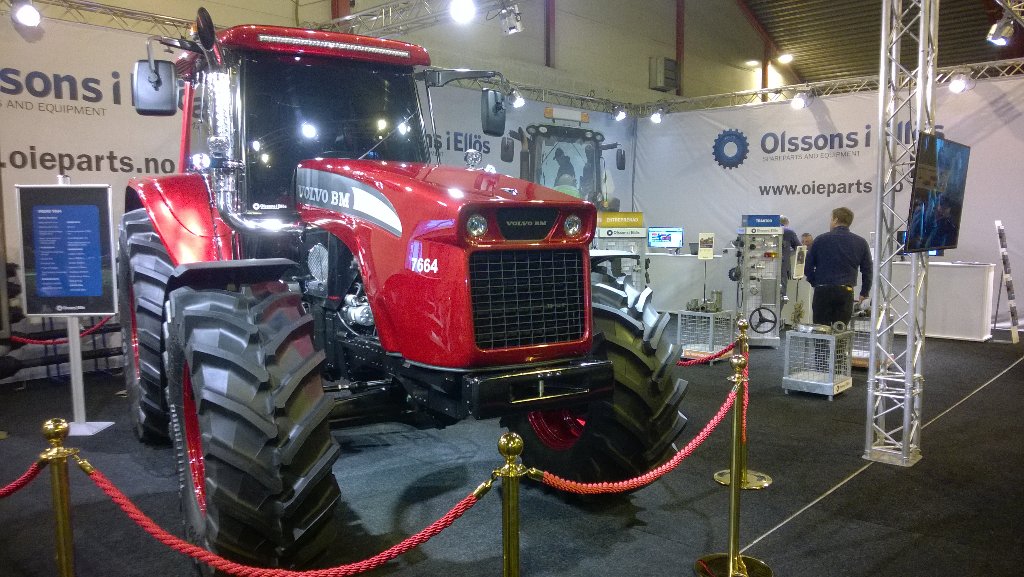 Carentusiast's tweet photo. #Volvo BM 7664 tractor build by Olsson Ellös Sweden#Agrovisjon StavangerThis is how Volvo tractors could look like https://t.co/acVpqCMHtL