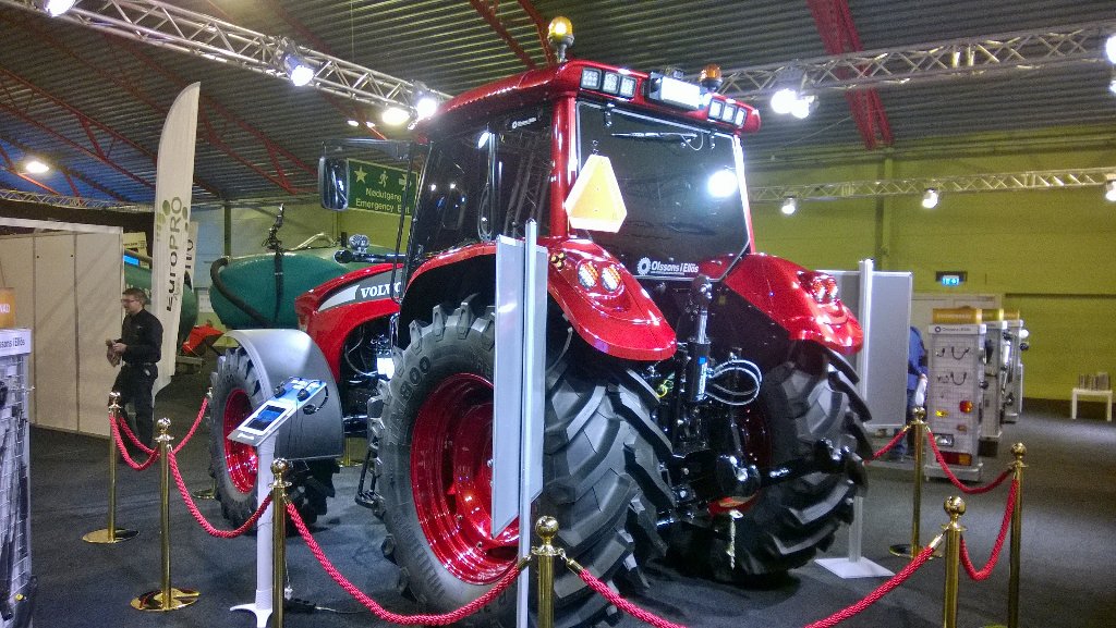 Carentusiast's tweet photo. #Volvo BM 7664 tractor build by Olsson Ellös Sweden#Agrovisjon StavangerThis is how Volvo tractors could look like https://t.co/acVpqCMHtL