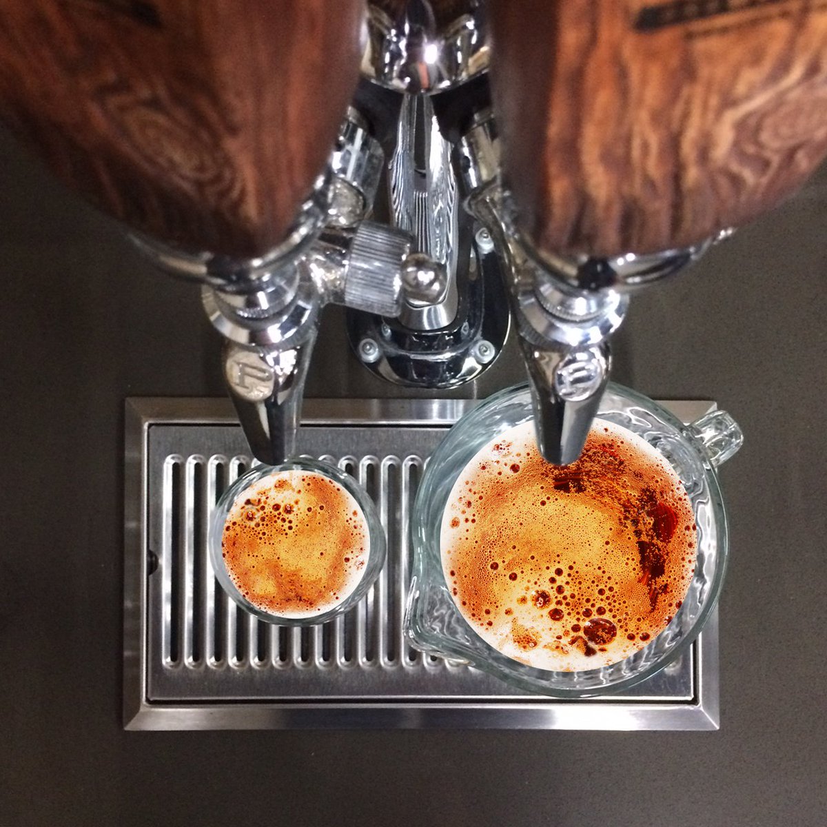 saltpepperbtfd's tweet photo. A cold frosty one takes on new meaning this winter when you have your own #homebar complete with @perlickcorp draft taps or wine reserve. https://t.co/P5OzwIXiJj