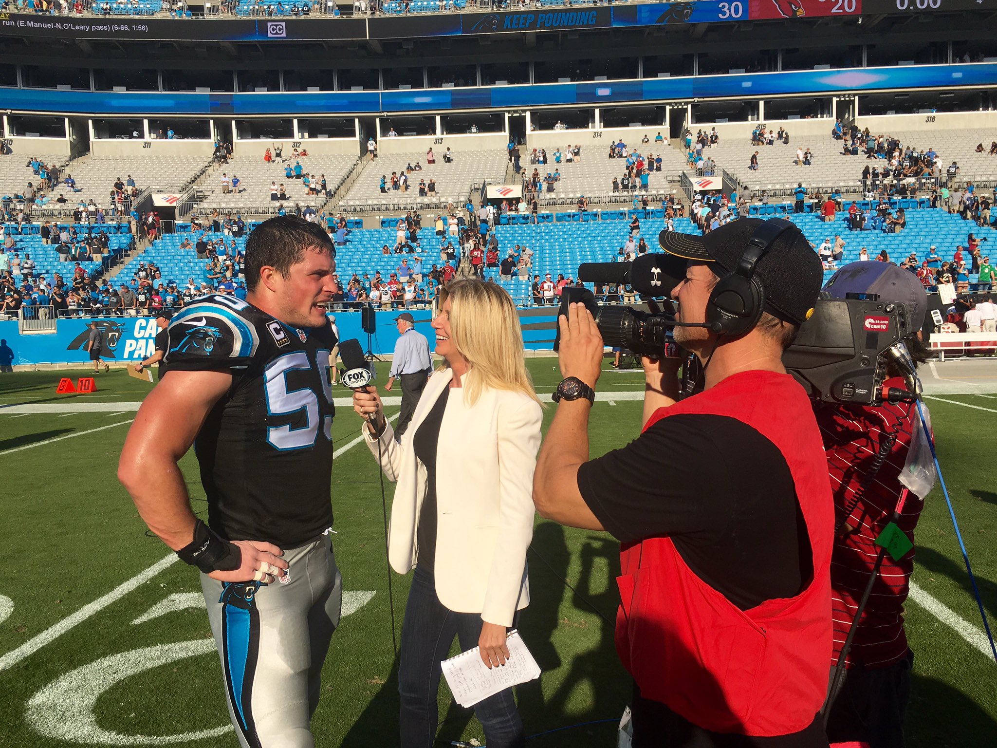 CwHkeVZWYAQx_wl.jpg:large