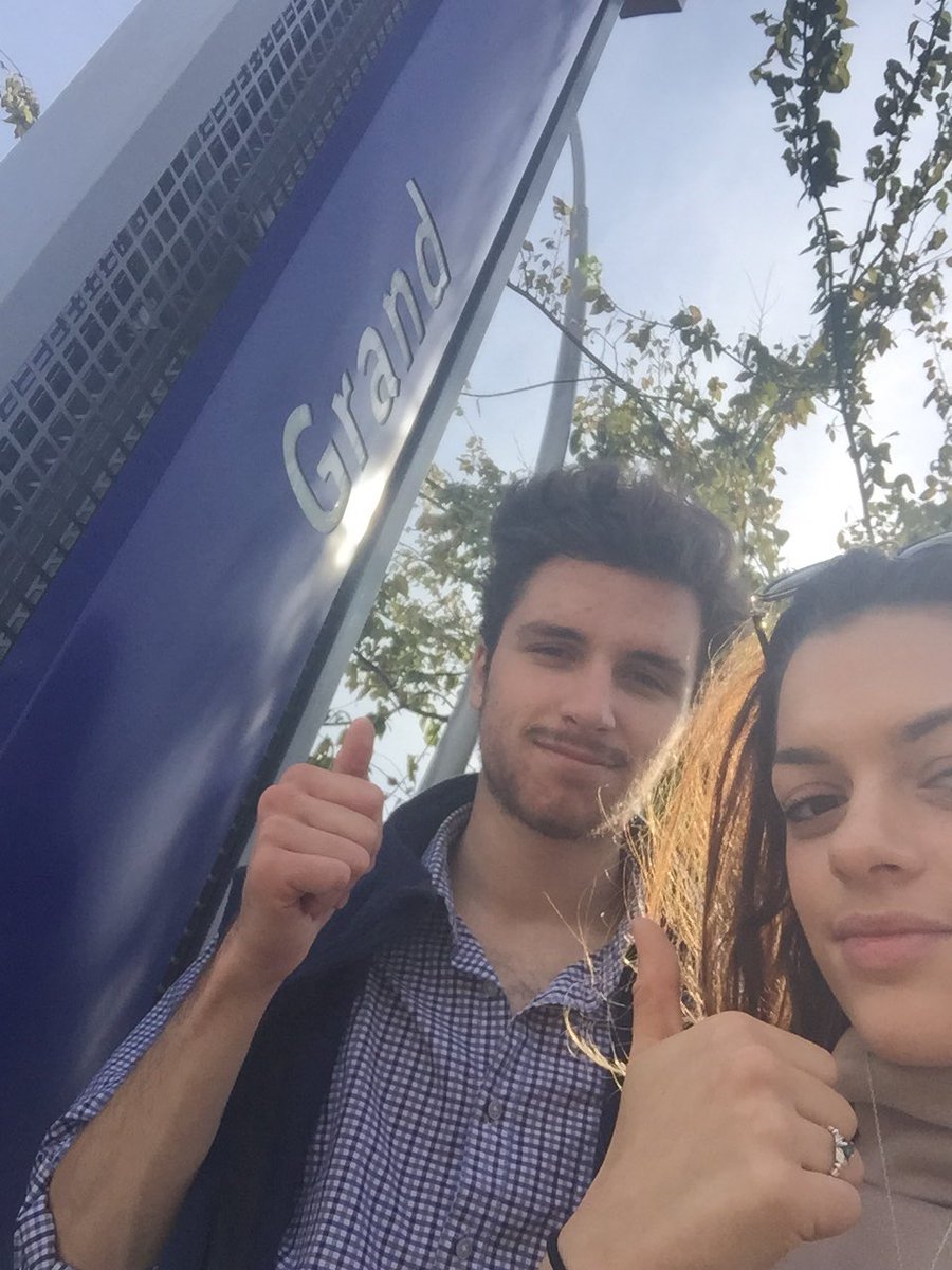 cariandanthony's tweet photo. Ditched the car &amp; took the #STLMetro from Delmar to Grand 👍🏻 @greenbilliken #SLUgreen16 #SLUinthecity https://t.co/YcGRAx35cx