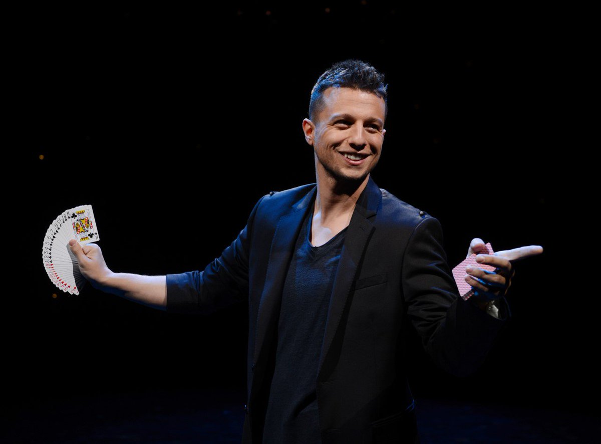 ForbesEnt's tweet photo. 'Millennial magician' Mat Franco talks college gigs, winning AGT and headlining his own Vegas show. https://t.co/AWNp1J8yJL https://t.co/iH5XtiqHTm
