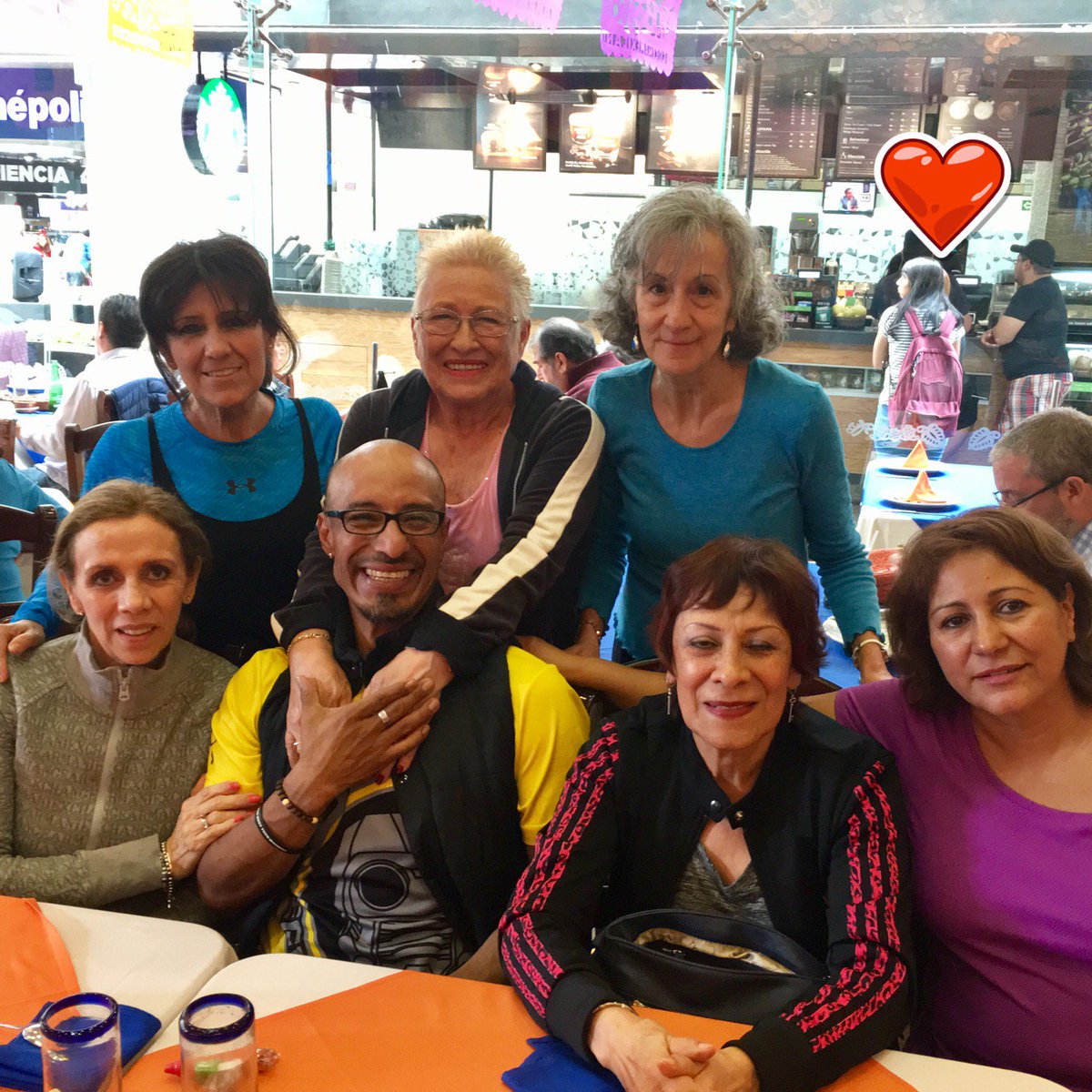 PaleFitness's tweet image. Desayuno con mis Alumnas de #FlexTraining (@ El Bajío - @rest_elbajio in Tlalpan, DF) swarmapp.com/c/2WrIkVhbQcC