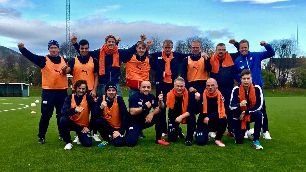 I morgen er Gatelaget med på aksjonen «GLED EN som gruer seg til jul».
godset.no/news/article/q…