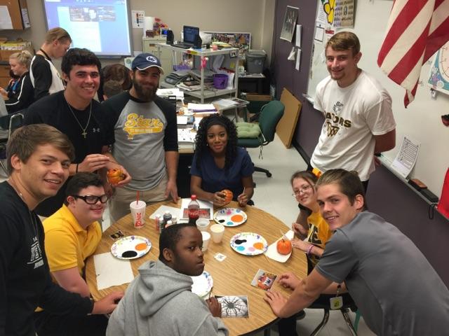 STA_Steachers's tweet photo. Making spooky pumpkins with some exceptional students today. https://t.co/q2YQu7VrBa