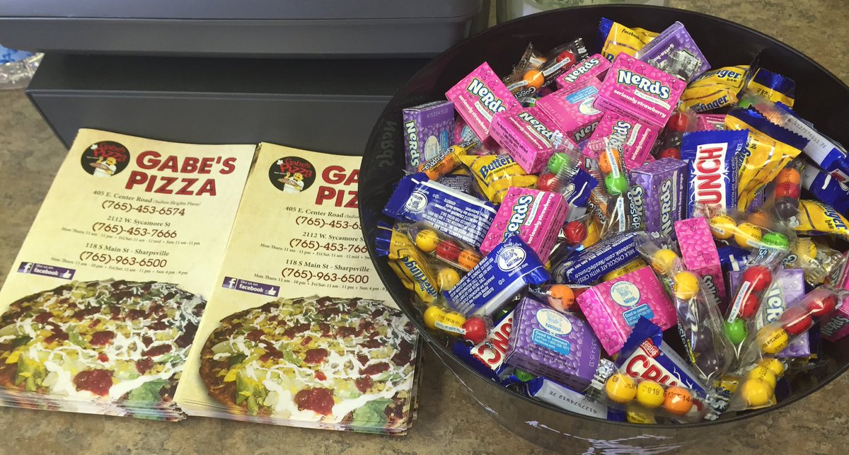 Before going out tonight stop in and fill up on pizza! After your meal get ahead start on the field and grab some candy from our bucket!🍕🍫🍭👻
