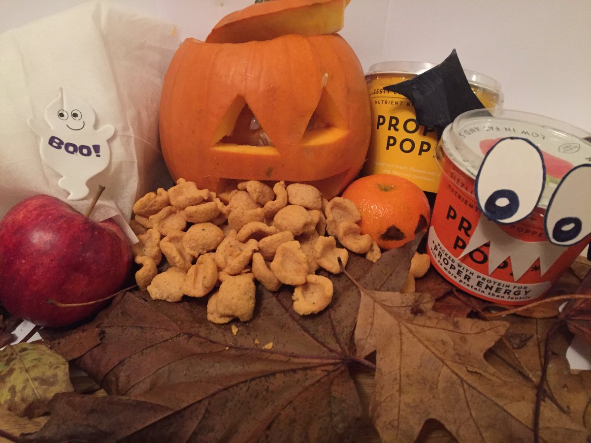 properpops's tweet photo. We hope you have a boooootiful Halloween #HappyHalloween #trickortreat #snacks https://t.co/7XZbFfjH0T