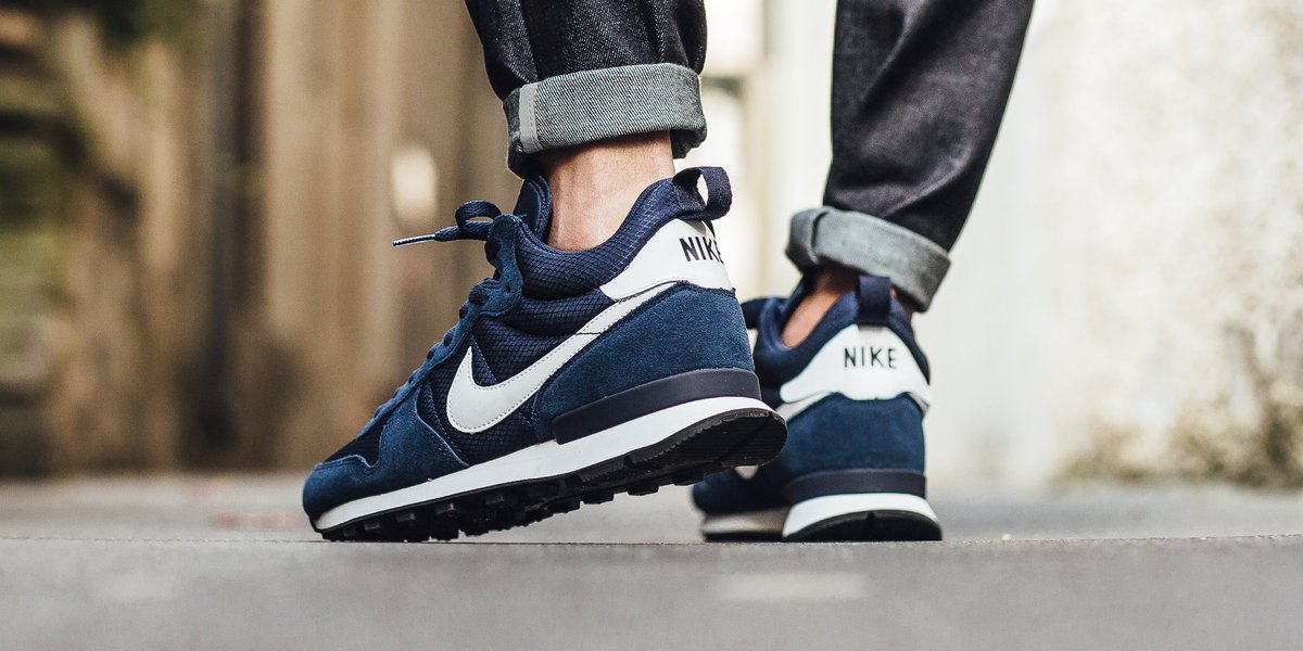 nike internationalist navy blue