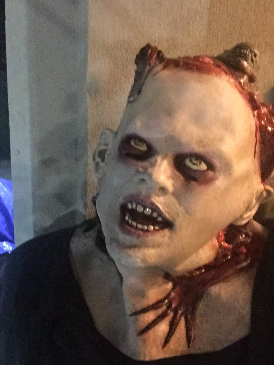 djnoahII's tweet image. Happy holloween I missed this one  #ny1boo