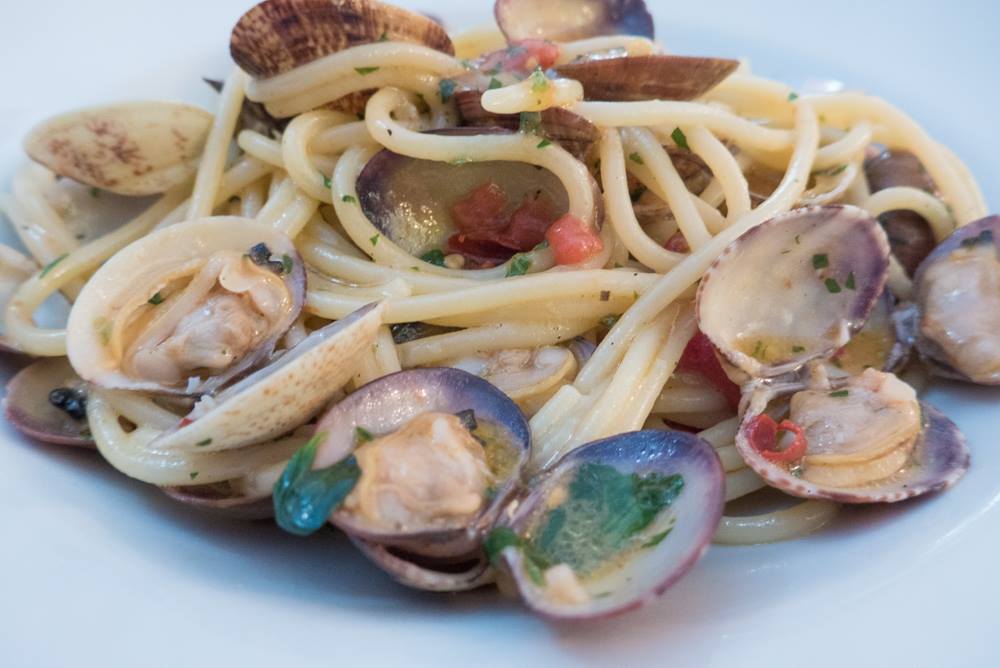 TopMates's tweet image. The Italian Spaghetti vongole, the best ones are in Florence Italy!  Try to add a teaspoon of "Chipotle &amp;amp; Onion".topmates.com/chipotle-onion/