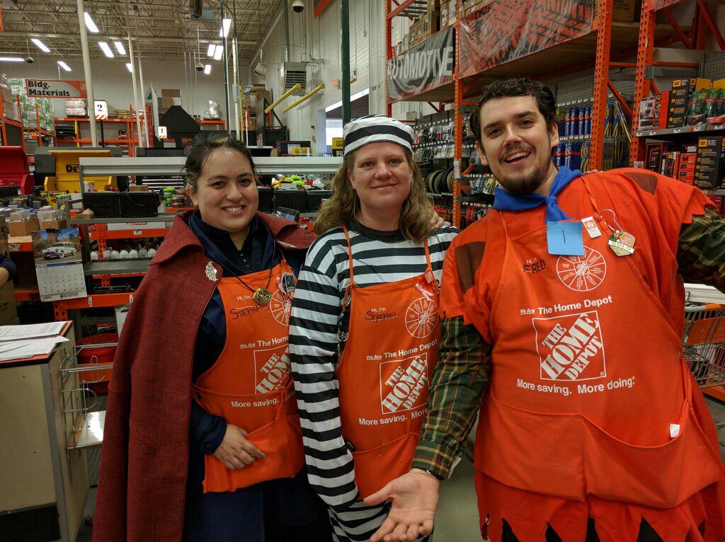 JuanitaQ1's tweet photo. More fun times at 2727 @XKerrigan @BShamow @SWHR33 https://t.co/KYFQdZSlQv