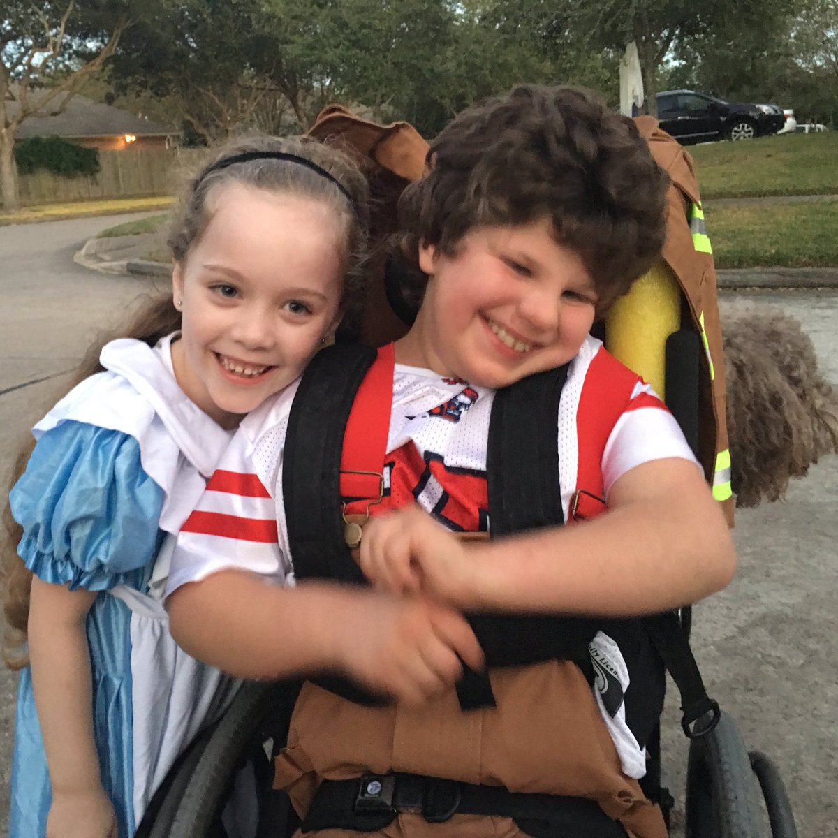 AngelWebbRealty's tweet photo. UofH Fireman & Alice in Wonderland trick or treating #uofh #gocoogs #bonafidedude #rustywebb https://t.co/BIwJGtnoI0