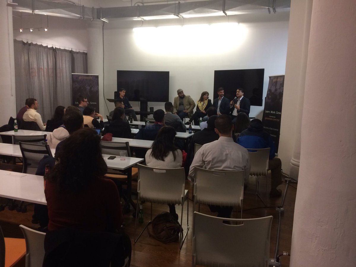 Javier_Noris's tweet photo. Some pictures from Latinxs in Venture event last week! @ScienceVest https://t.co/17qRGOSyao