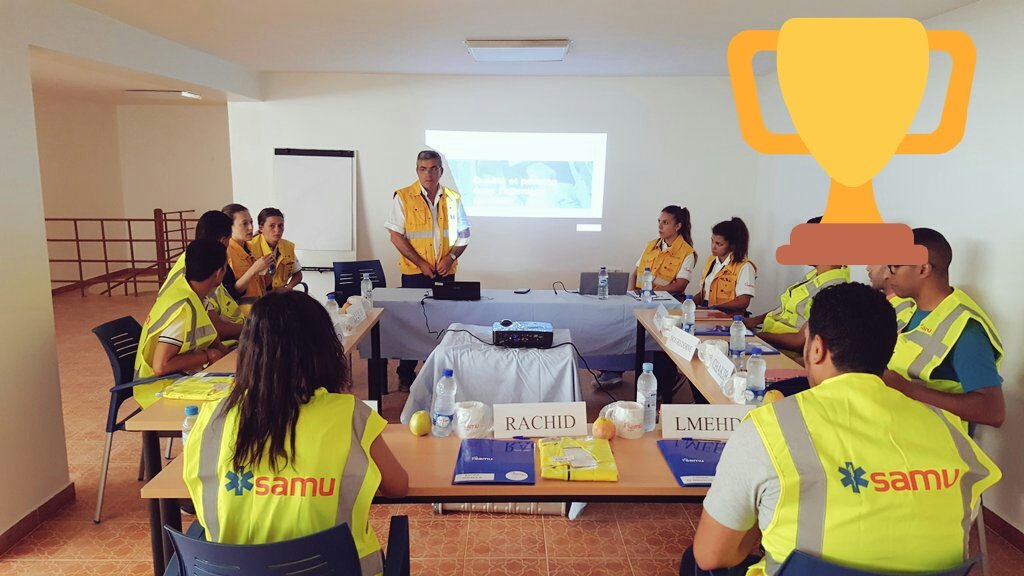 carlosalvarezl7's tweet photo. Primer curso de emergencias prehospital en Tanger. https://t.co/nHdcqYyDmM