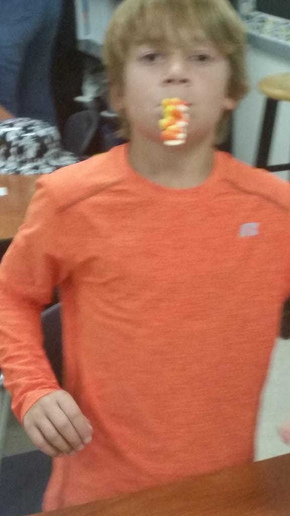 dreclanton's tweet photo. Fall party fun https://t.co/nrLlBD5bZt