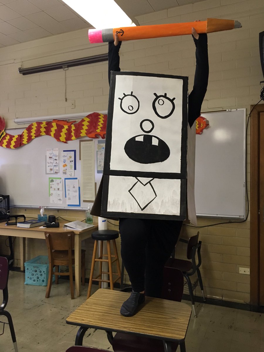 MiaSanchez18's tweet photo. ME HOY MINOY !!! Happy Halloween🎃 https://t.co/ozCKpld3wl